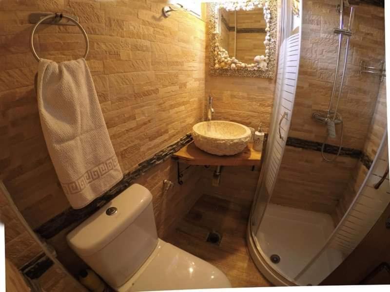 Ladario Studios Сарти Екстериор снимка