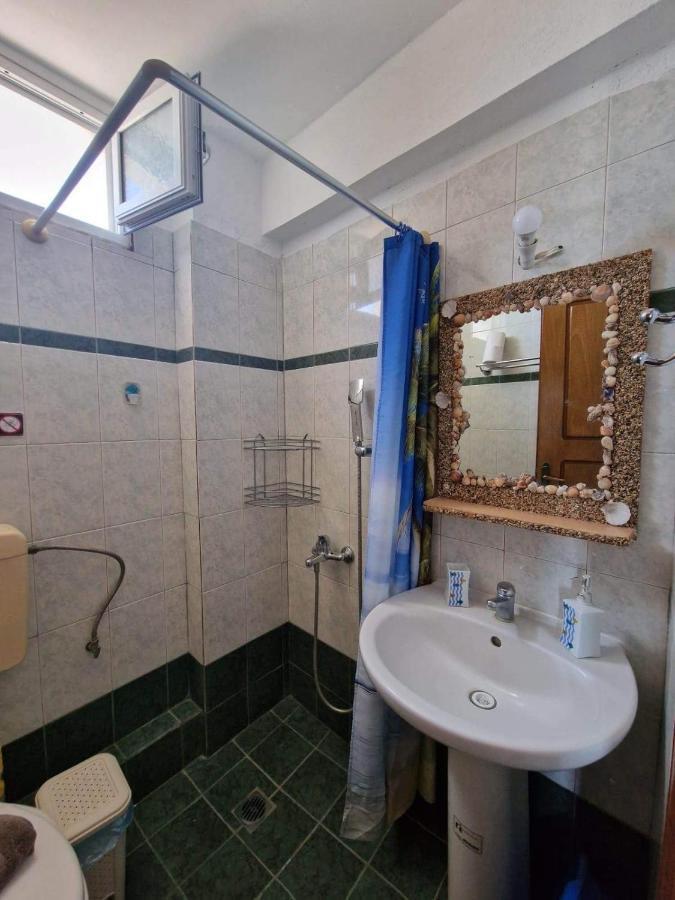 Ladario Studios Сарти Екстериор снимка